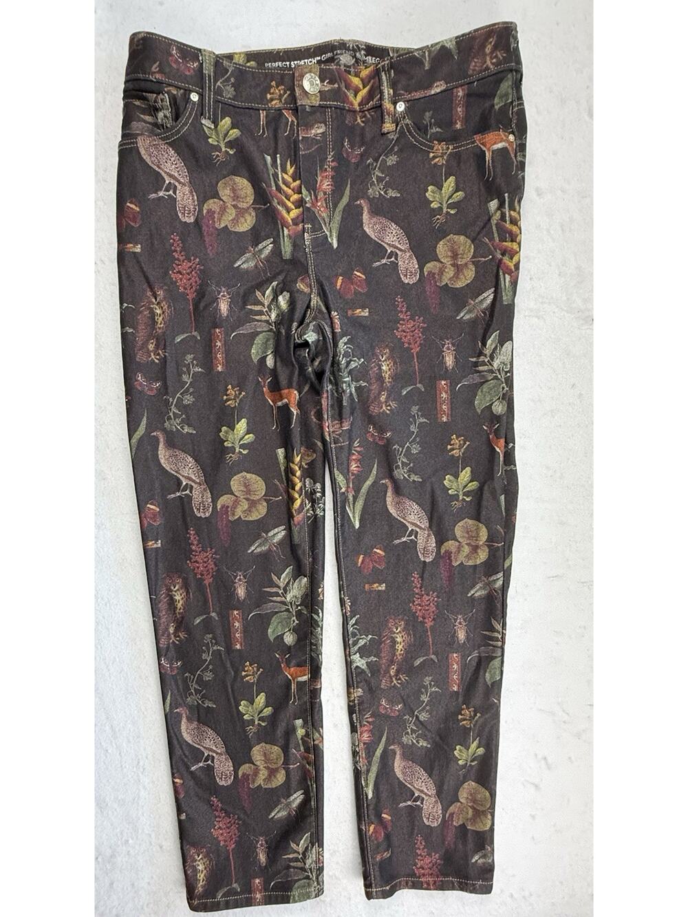 Chicos jeans size 0.5 or 6 slim leg ankle brown floral animals Boho Cottagecore